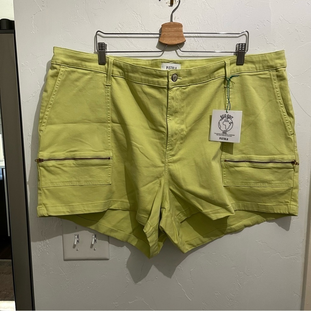 NWT Pistola Stretch Zipper Jeans Shorts in Limeade 24W
